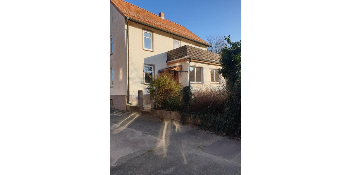 Einfamilienhaus Alfeld (Leine) - 7 Zimmer, 180 m&sup2;, 240.000&euro; | Angebot:25063370