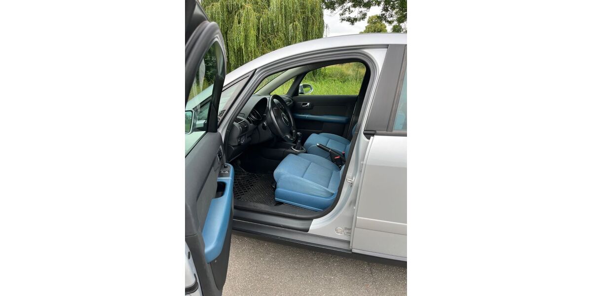 Audi A2 74.000 km 6.250 &euro; Pattensen 30982
