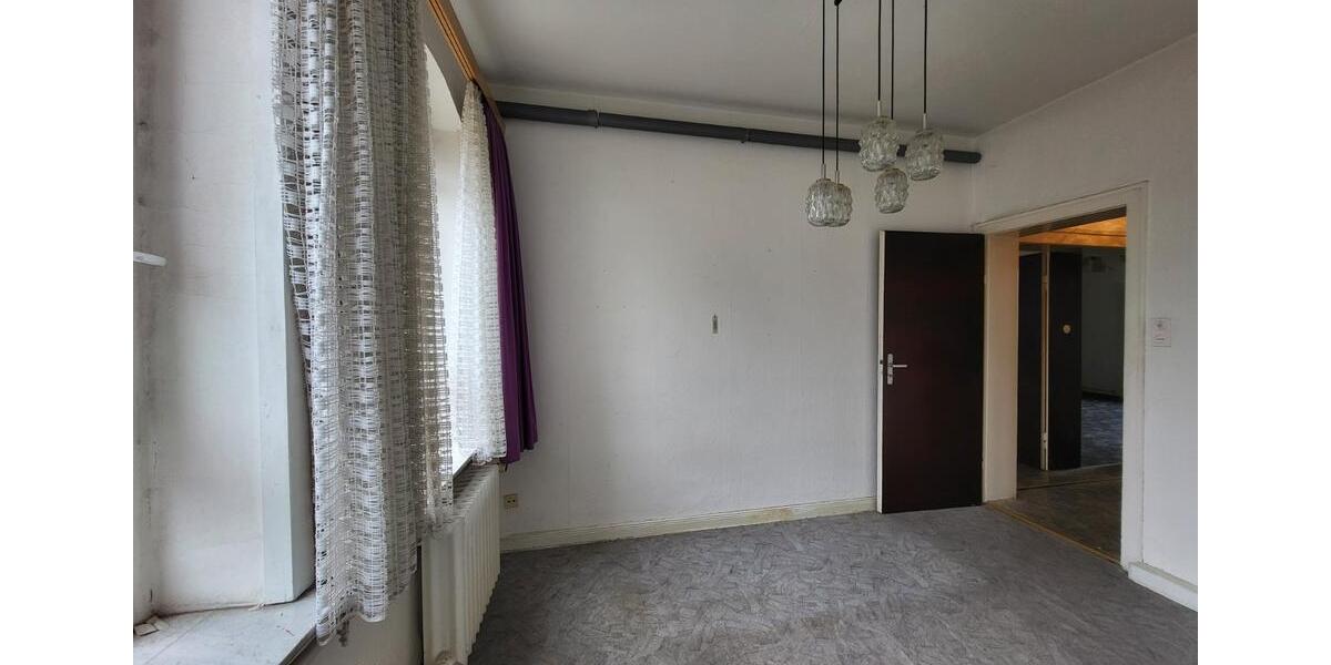 Einfamilienhaus Hildesheim Himmelsthür - 9 Zimmer, 195 m&sup2;, 175.000&euro; | Angebot:26689251