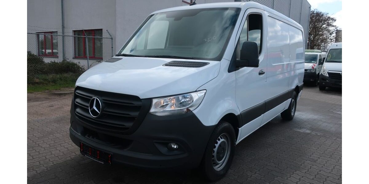 Mercedes-Benz Sprinter 232.900 km 19.900 &euro; Hannover 30179
