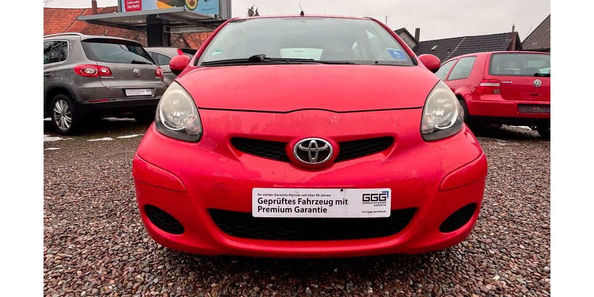 Toyota Aygo (X) 204.300 km 1.990 &euro; Salzhemmendorf 31020