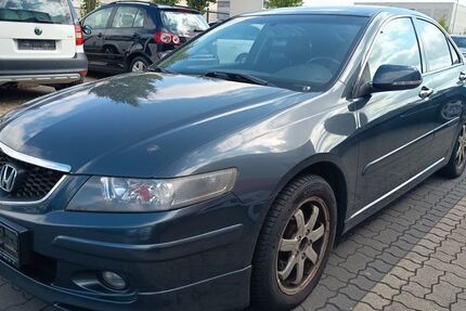 Honda Accord 178.818 km 2.300 &euro; Hannover 30179