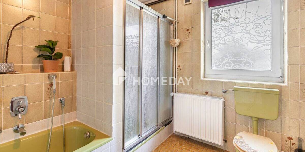 Einfamilienhaus Bad Salzdetfurth Östrum - 8 Zimmer, 182 m&sup2;, 145.000&euro; | Angebot:25684151