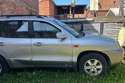 Hyundai SANTA FE 205.000 km 1.500 &euro; Ilsede 31241
