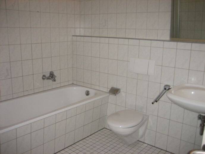 Etagenwohnung Hildesheim Ost - 5 Zimmer, 141 m&sup2;, 1.250&euro; | Angebot:26028576