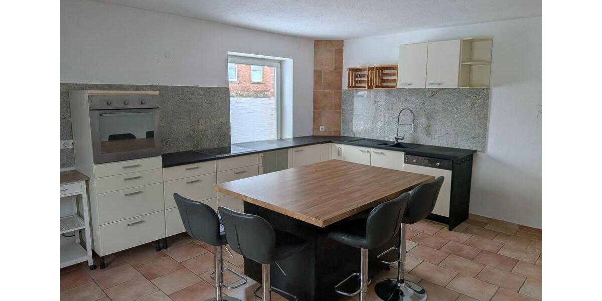 Erdgeschoßwohnung Bad Salzdetfurth - 2 Zimmer, 108 m&sup2;, 690&euro; | Angebot:25933157