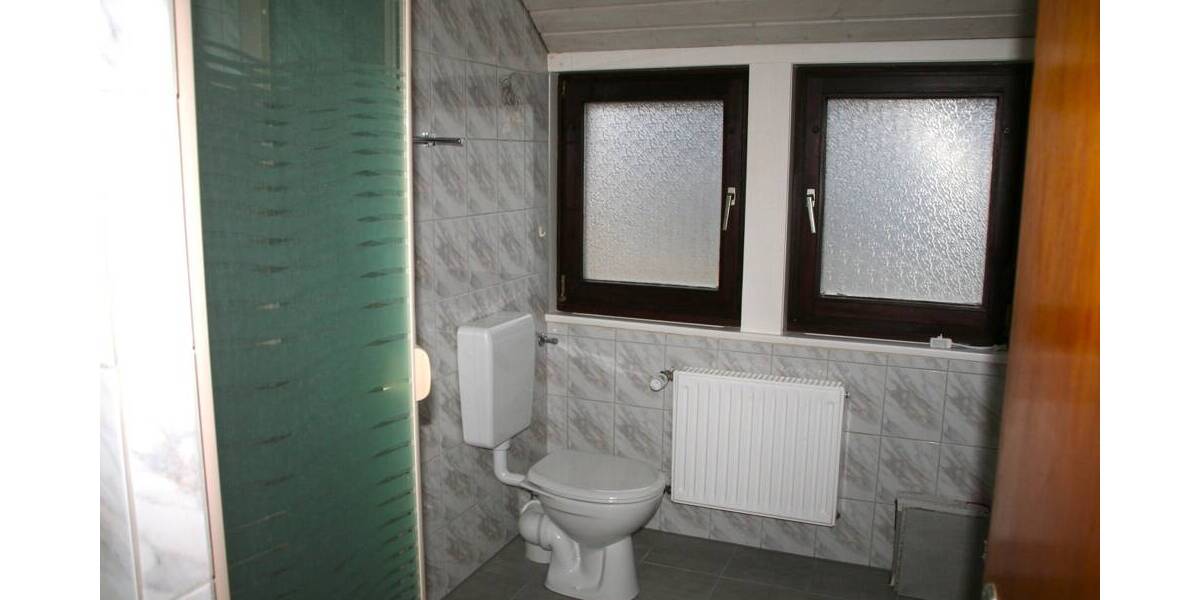 Mehrfamilienhaus, Wohnhaus Bad Salzdethfurt ST Östrum Detfurth - 6 Zimmer, 135 m&sup2;, 209.000&euro; | Angebot:26026932