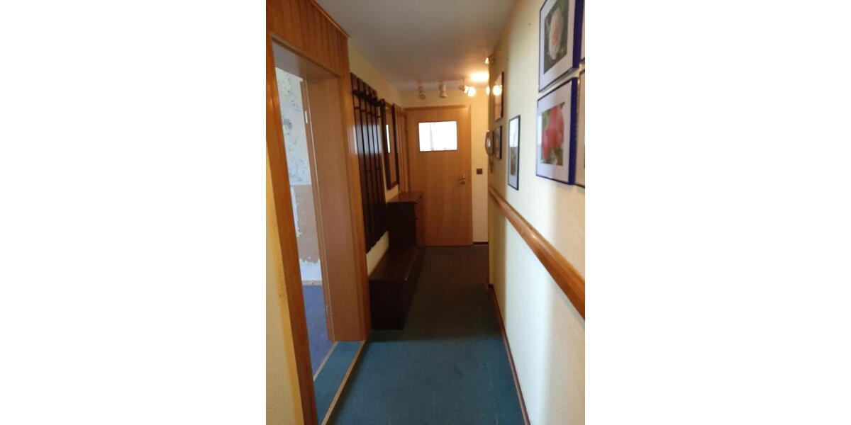 Einfamilienhaus Nordstemmen - 13 Zimmer, 200 m&sup2;, 1.800&euro; | Angebot:26582091