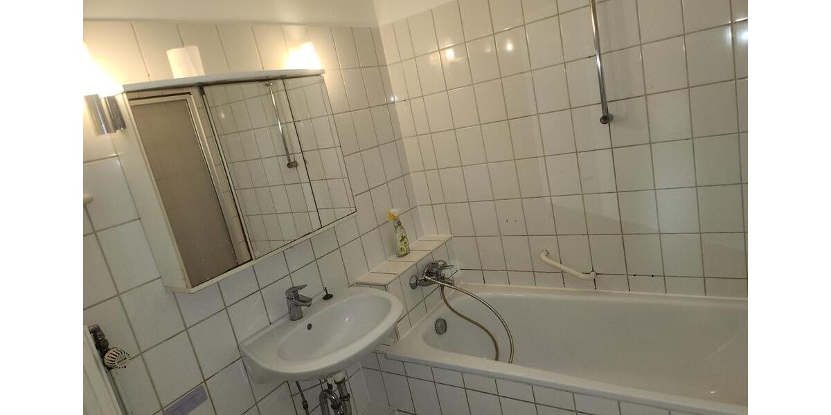 Erdgeschoßwohnung Hildesheim - 2 Zimmer, 62 m&sup2;, 650&euro; | Angebot:25907412