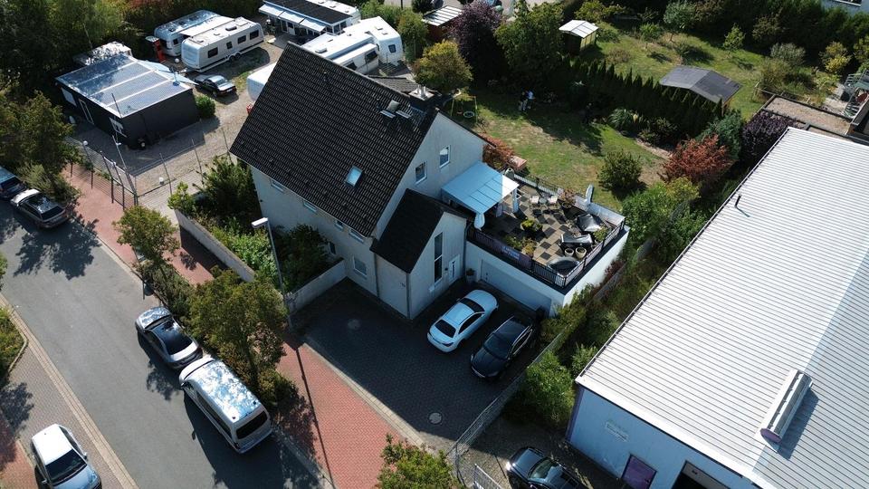 Einfamilienhaus Laatzen - 7 Zimmer, 250 m&sup2;, 799.000&euro; | Angebot:24465518