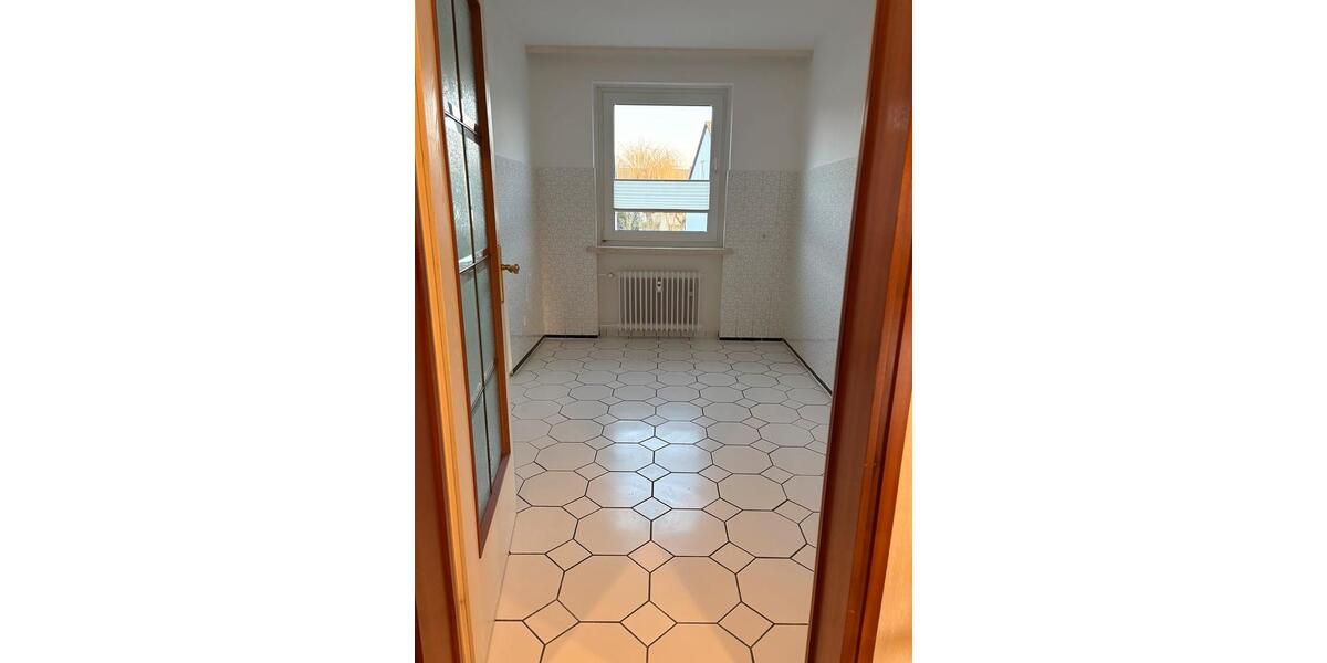 Etagenwohnung Pattensen - 2 Zimmer, 80 m&sup2;, 785&euro; | Angebot:25999978
