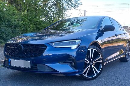 Opel Insignia 101.900 km 17.890 &euro; Hildesheim 31141