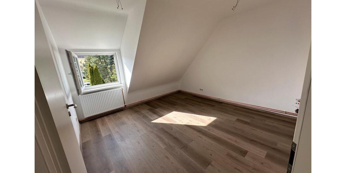 Dachgeschoßwohnung Alfeld (Leine) - 2 Zimmer, 60 m&sup2;, 480&euro; | Angebot:25283095