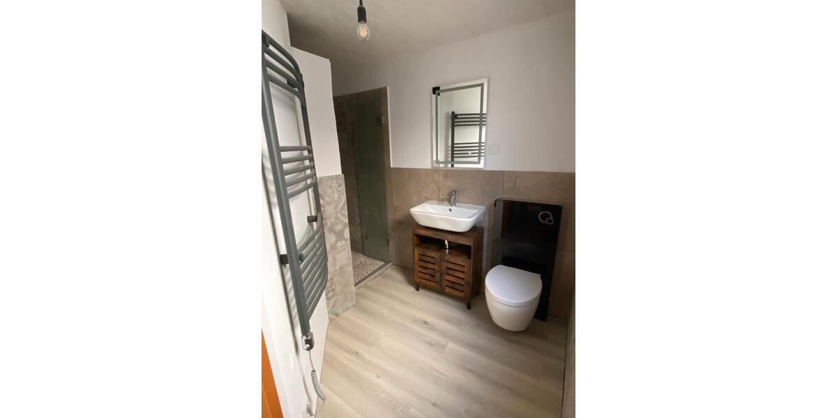 Einfamilienhaus Delligsen - 5 Zimmer, 120 m&sup2;, 980&euro; | Angebot:26611157