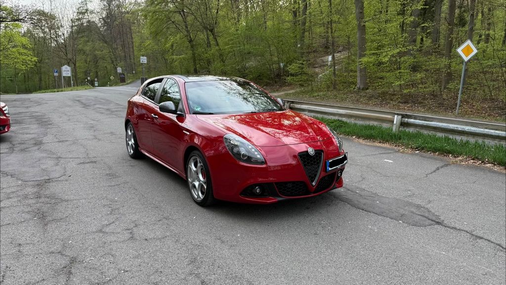 Alfa Romeo Giulietta 94.400 km 18.500 &euro; Salzgitter 38228