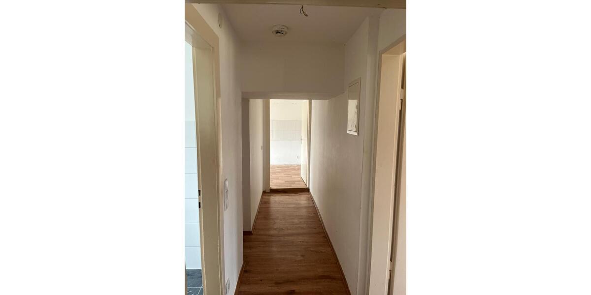 Dachgeschoßwohnung Salzgitter - 2 Zimmer, 61 m&sup2;, 358&euro; | Angebot:25499937