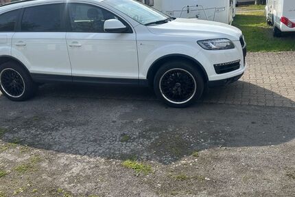 Audi Q7 223.000 km 9.758 &euro; Hannover OT Ricklingen 30459