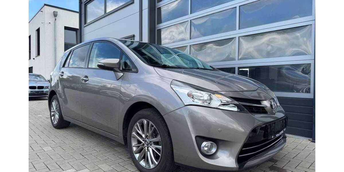 Toyota Verso 97.000 km 10.990 &euro; Lengede OT Broistedt 38168