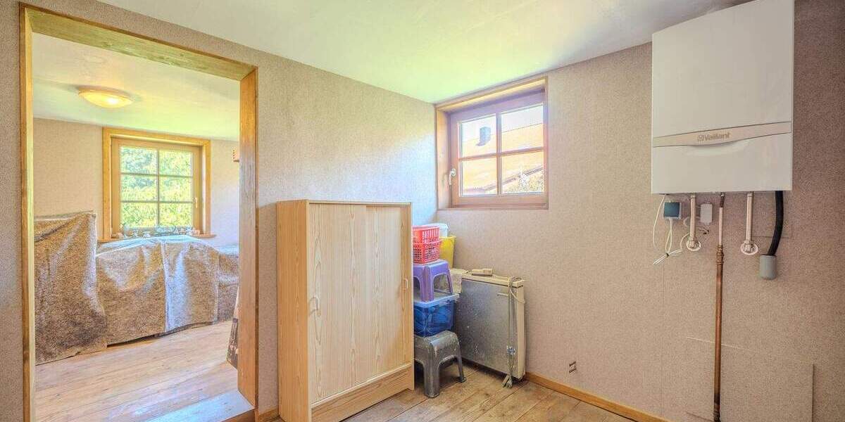 Mehrfamilienhaus, Wohnhaus Giesen Emmerke - 8 Zimmer, 175 m&sup2;, 325.000&euro; | Angebot:25671920