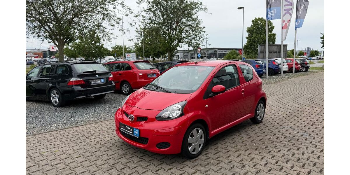 Toyota Aygo (X) 101.320 km 2.499 &euro; Hemmingen 30966