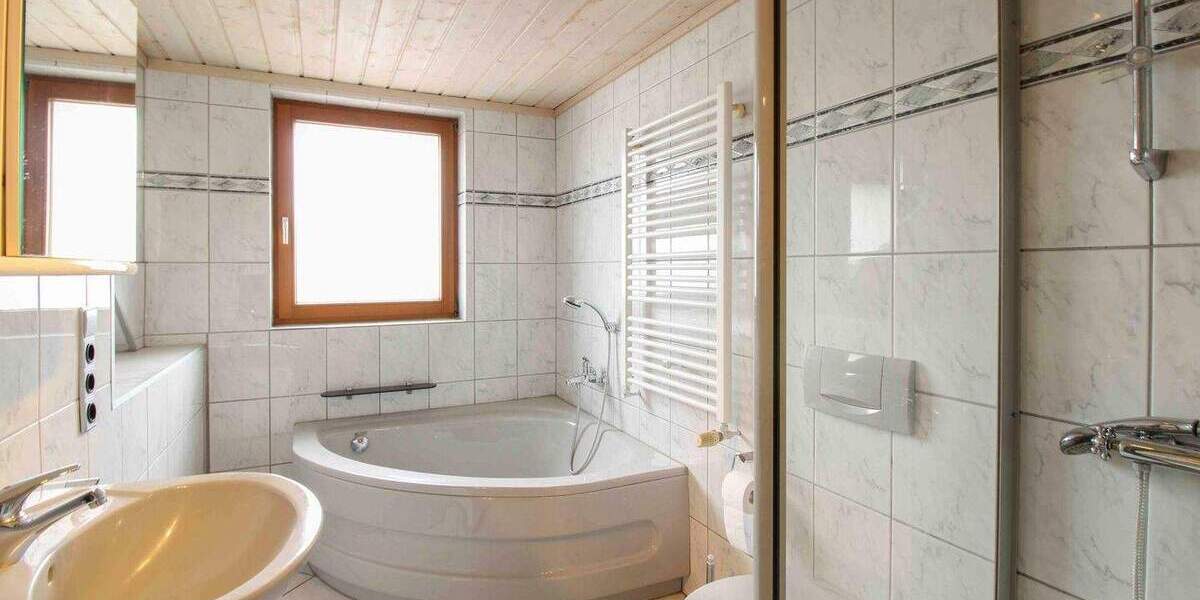 Einfamilienhaus Delligsen - 7 Zimmer, 197 m&sup2;, 199.000&euro; | Angebot:25865254