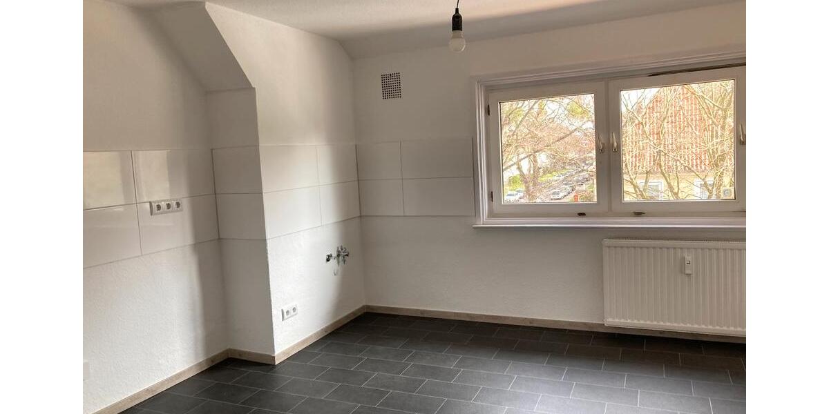 Dachgeschoßwohnung Salzgitter - 3 Zimmer, 61 m&sup2;, 357&euro; | Angebot:24751309