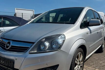 Opel Zafira 158.000 km 2.999 &euro; Hildesheim 31137