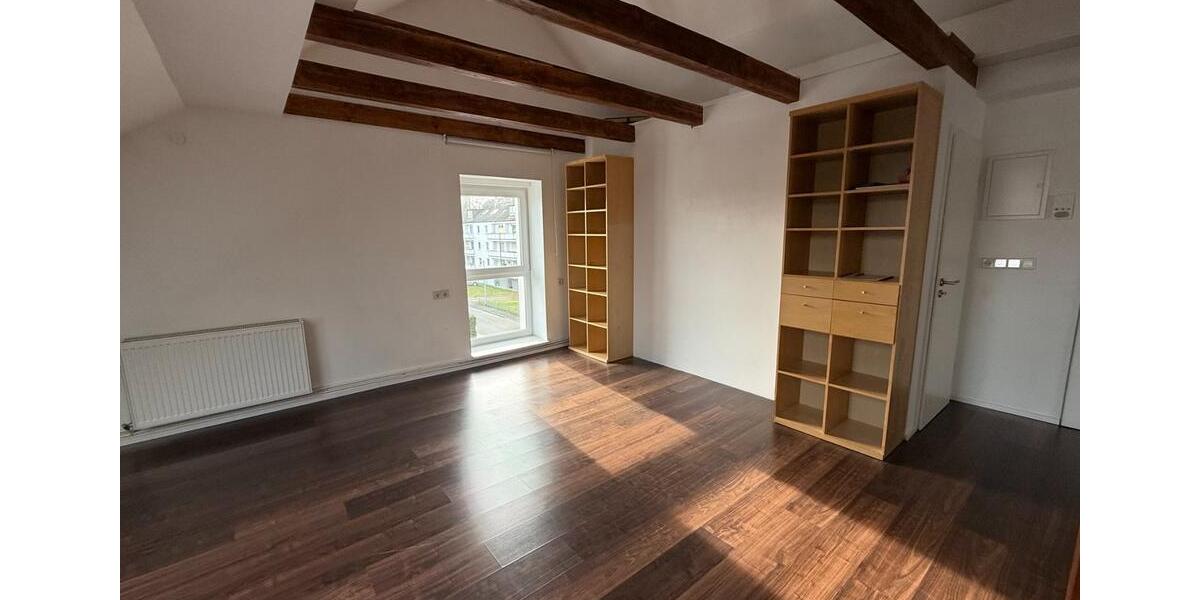 Dachgeschoßwohnung Hannover Buchholz-Kleefeld - 1 Zimmer, 82 m&sup2;, 950&euro; | Angebot:25857235
