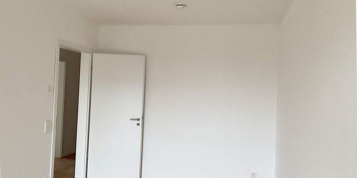 Etagenwohnung Hannover Döhren - 5 Zimmer, 130 m&sup2;, 1.890&euro; | Angebot:25677105