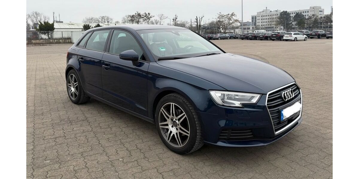 Audi A3 210.000 km 11.800 &euro; Hannover 30519