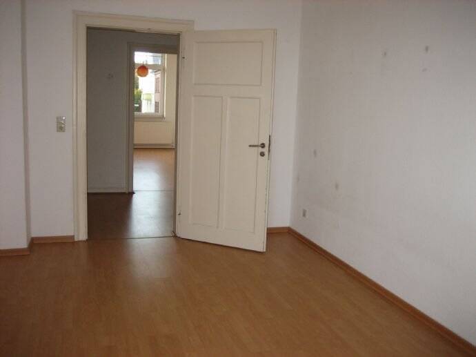 Etagenwohnung Hildesheim Ost - 5 Zimmer, 141 m&sup2;, 1.250&euro; | Angebot:26028576