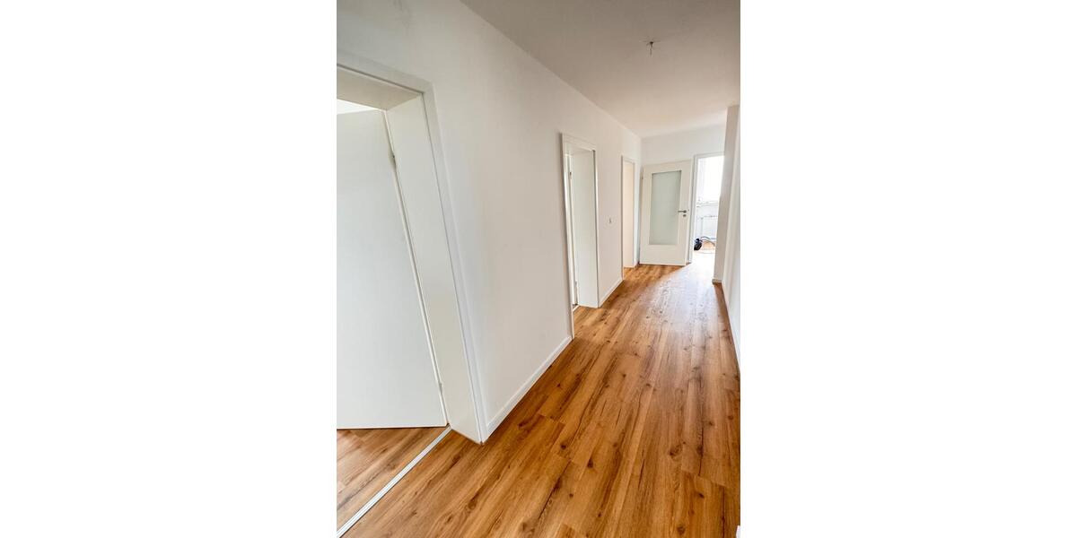 Hochparterre Hemmingen - 4 Zimmer, 96 m&sup2;, 1.085&euro; | Angebot:26018148