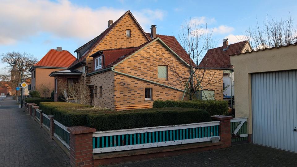 Einfamilienhaus Ilsede - 9 Zimmer, 200 m&sup2;, 249.000&euro; | Angebot:26024316