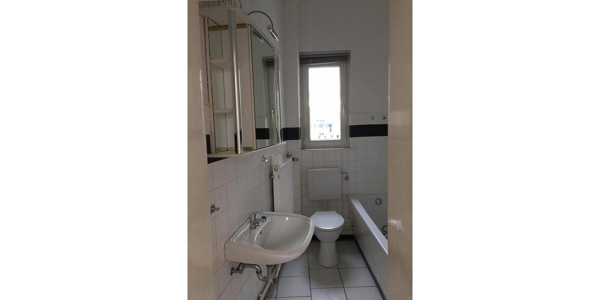 Etagenwohnung Sarstedt - 4 Zimmer, 81 m&sup2;, 820&euro; | Angebot:25178288