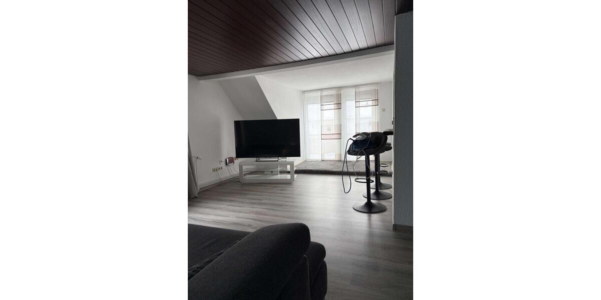 Etagenwohnung Springe - 3 Zimmer, 90 m&sup2;, 585&euro; | Angebot:25375266