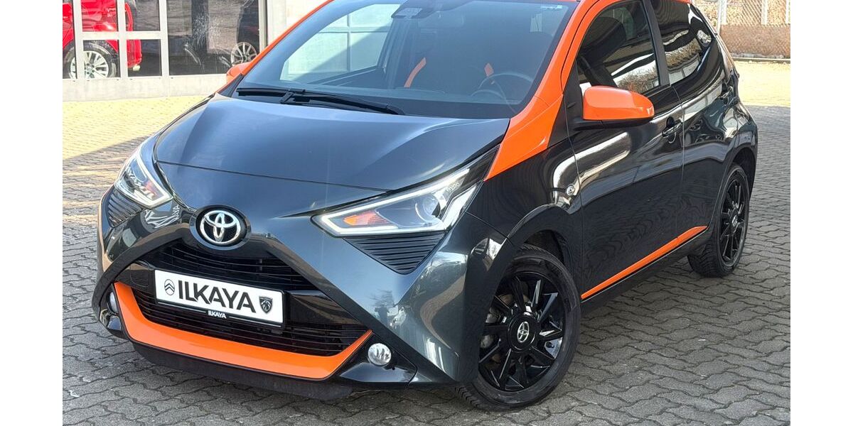 Toyota Aygo (X) 72.000 km 9.890 &euro; Giesen 31180
