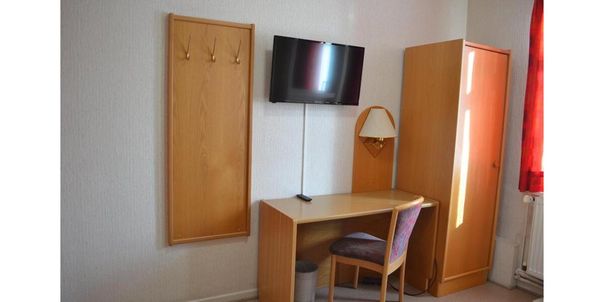 Einfamilienhaus Hildesheim Oststadt/Stadtfeld - 20 Zimmer, 380 m&sup2;, 1.200.000&euro; | Angebot:25408003