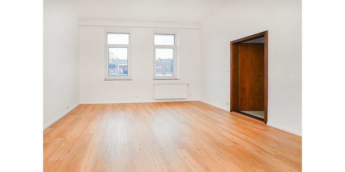 Einfamilienhaus Hildesheim - 11 Zimmer, 360 m&sup2;, 2.500&euro; | Angebot:25415382