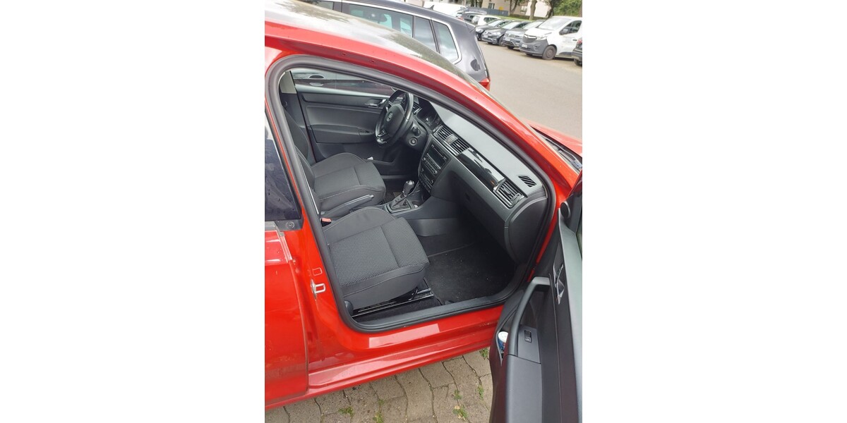 Skoda SKODA RAPID NH SPACEPACK 92.000 km 9.500 &euro; Laatzen 30880
