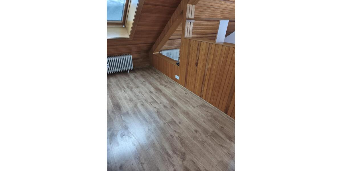 Dachgeschoßwohnung Pattensen - 1 Zimmer, 40 m&sup2;, 480&euro; | Angebot:25922656
