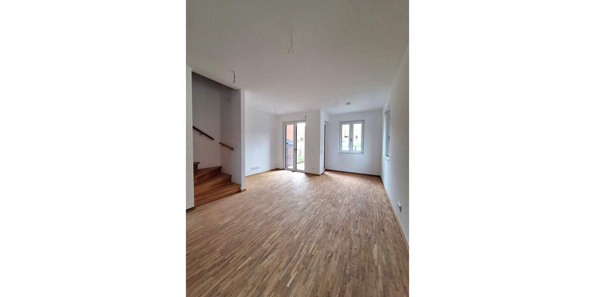 Mehrfamilienhaus, Wohnhaus Hannover Bemerode - 5 Zimmer, 131 m&sup2;, 1.700&euro; | Angebot:25731224