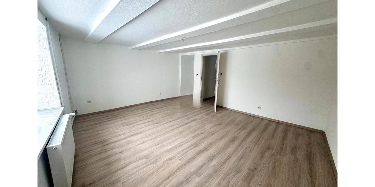 Etagenwohnung Sibbesse - 5 Zimmer, 130 m&sup2;, 980&euro; | Angebot:25352621