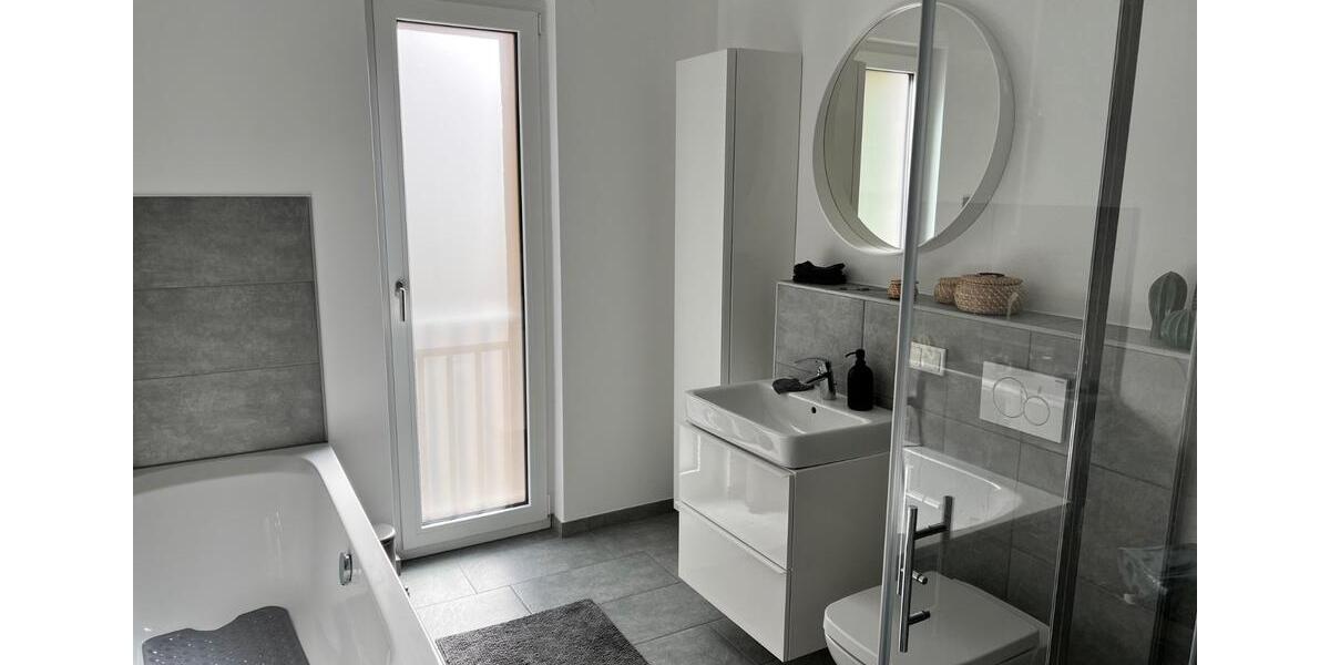 Reihenhaus Springe - 6 Zimmer, 145 m&sup2;, 1.650&euro; | Angebot:26582083