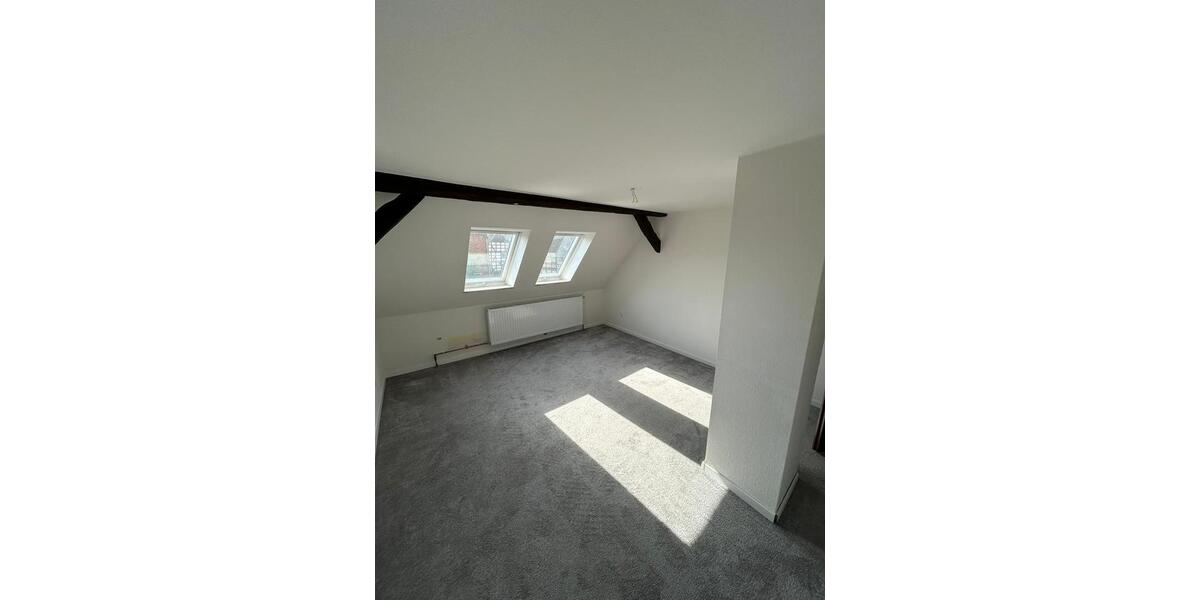 Maisonettenwohnung Algermissen - 6 Zimmer, 160 m&sup2;, 1.200&euro; | Angebot:24841248