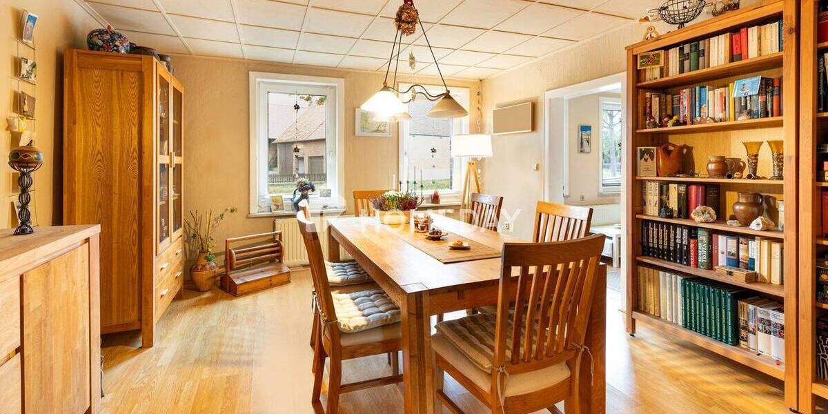 Einfamilienhaus Bad Salzdetfurth Östrum - 8 Zimmer, 182 m&sup2;, 145.000&euro; | Angebot:25684151