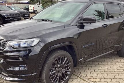 Jeep Compass 23.095 km 25.325 &euro; Harsum 31177