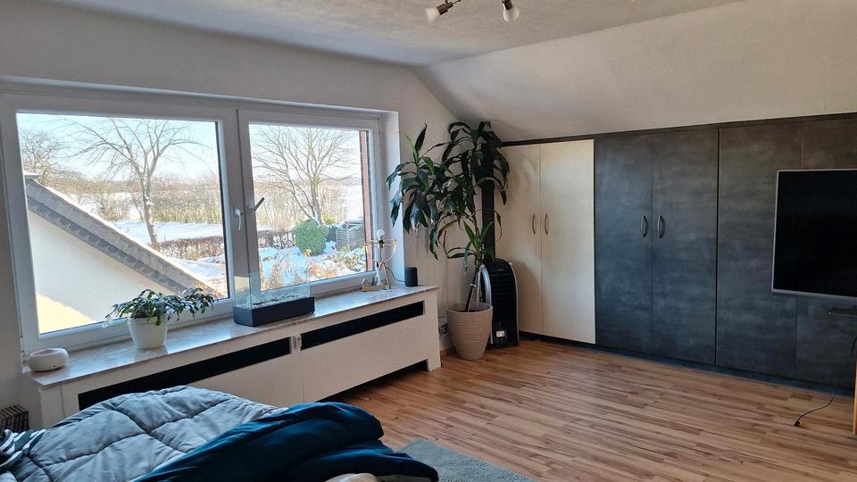 Dachgeschoßwohnung Ilsede - 4 Zimmer, 118 m&sup2;, 240.000&euro; | Angebot:24385409