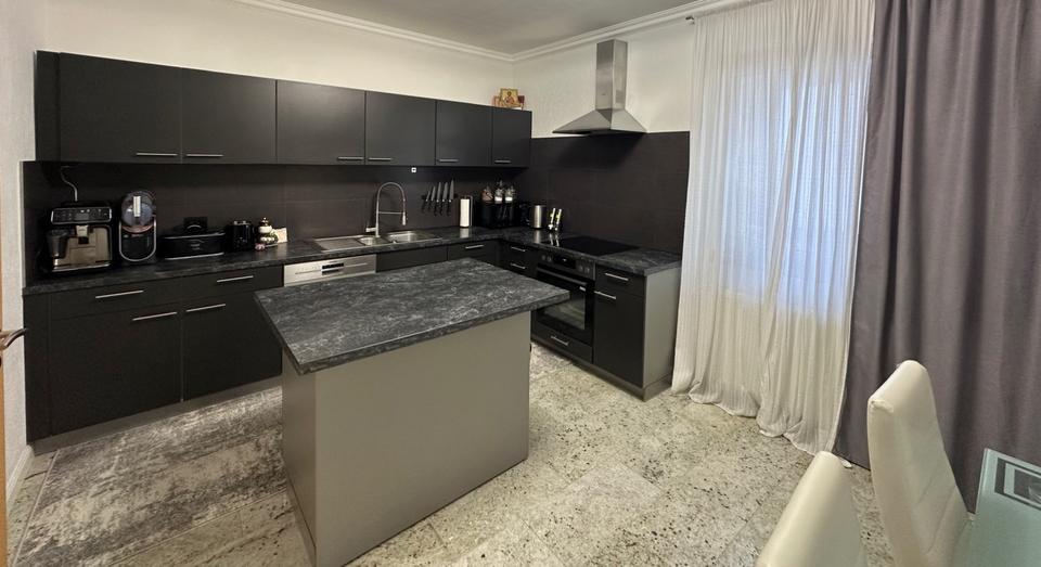 Einfamilienhaus Salzhemmendorf - 8 Zimmer, 240 m&sup2;, 350.000&euro; | Angebot:27002049