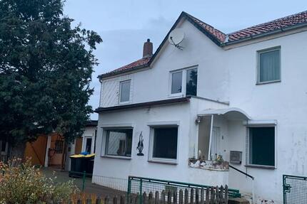 Haus Baddeckenstedt - 7 Zimmer, 150 m&sup2;, 145.000&euro; | Angebot:24833133