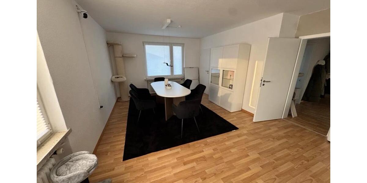 Etagenwohnung Hildesheim - 3 Zimmer, 97 m&sup2;, 935&euro; | Angebot:26020544